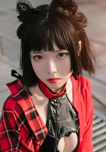 qq头像个性网欧美情侣_高清在线手机播放